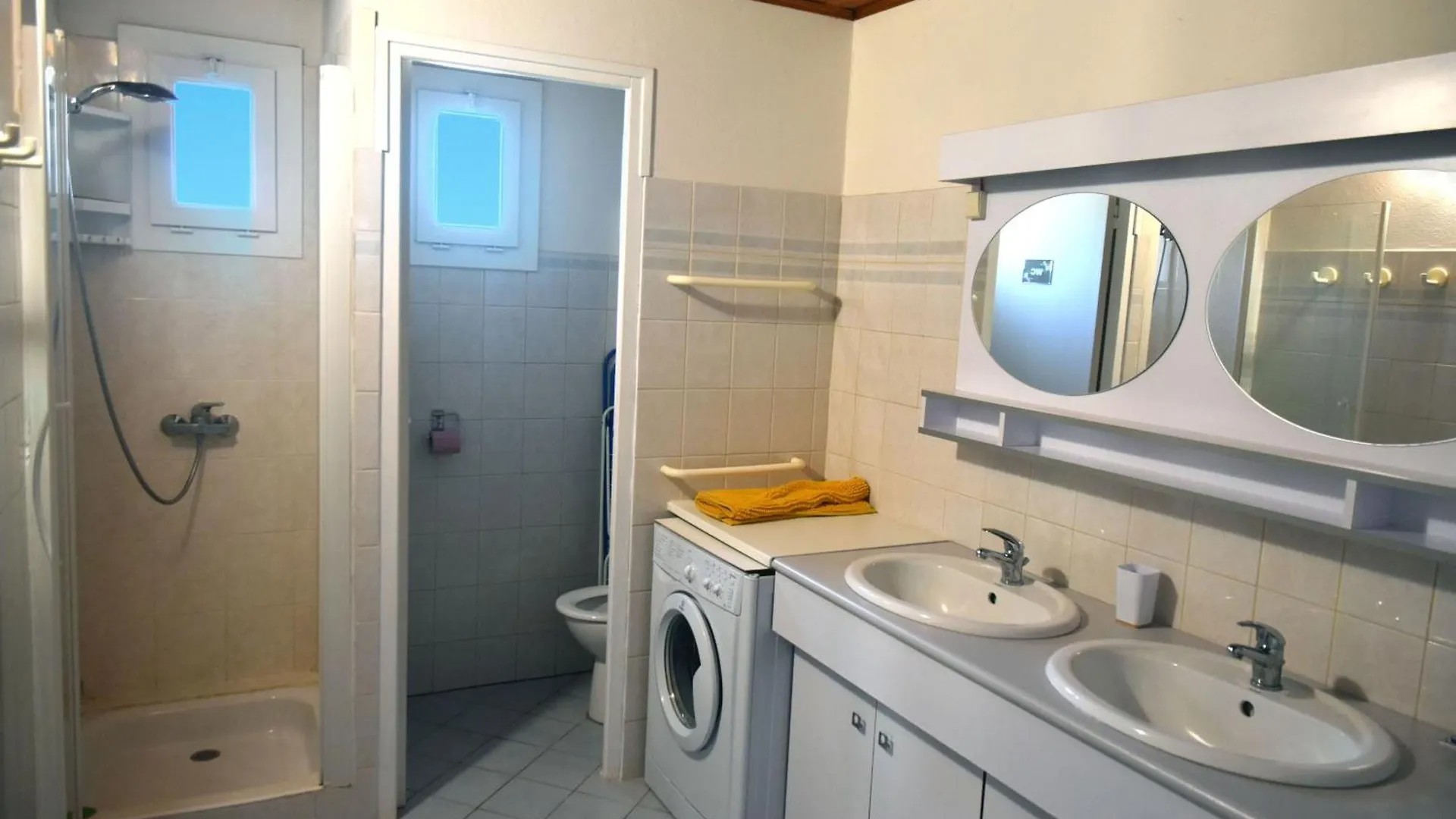 Gde Maison Atypique - Jacuzzi - Gd Piscine - Clim - Ultra Calme 3 Espaces Privatifs - Super Emplacement Montelimar 0*,  France