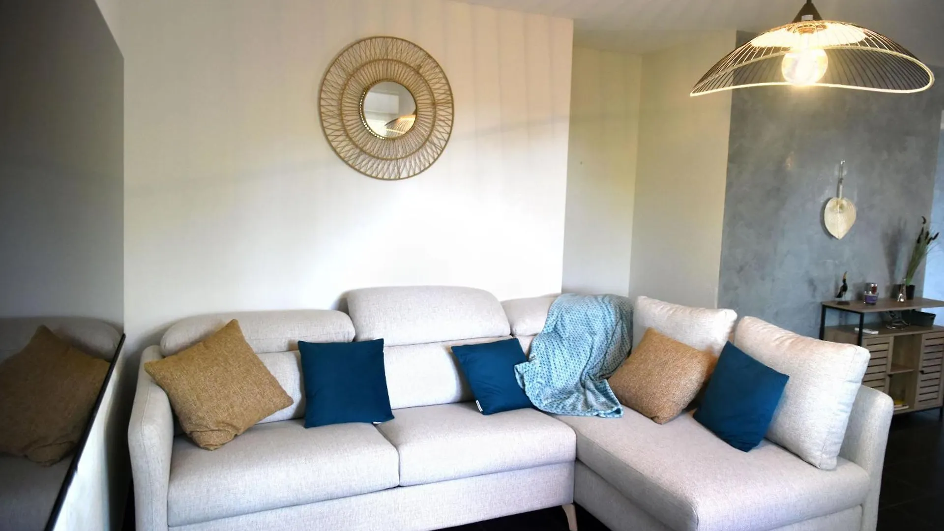 Holiday home Gde Maison Atypique - Jacuzzi - Gd Piscine - Clim - Ultra Calme 3 Espaces Privatifs - Super Emplacement Montelimar