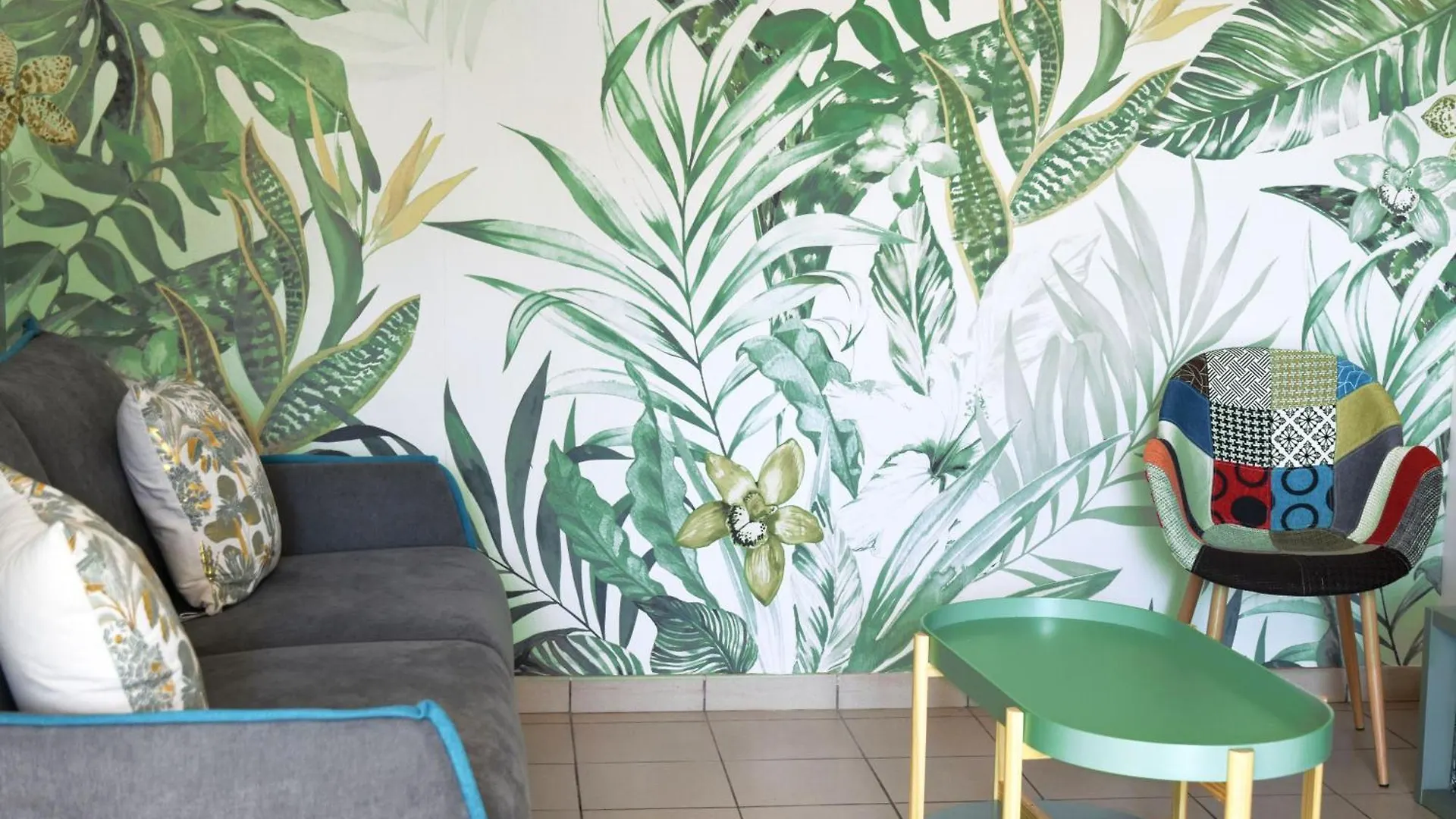 Villa Spacieuse Au Calme Absolu Avec Grande Piscine Jacuzzi Chauffe - Grand Jardin Sans Vis A Vis- Salle De Jeux Avec Fresque Du Nougat - Ideal Familles Et Groupes Drome Provencale Монтелимар Дом отдыха