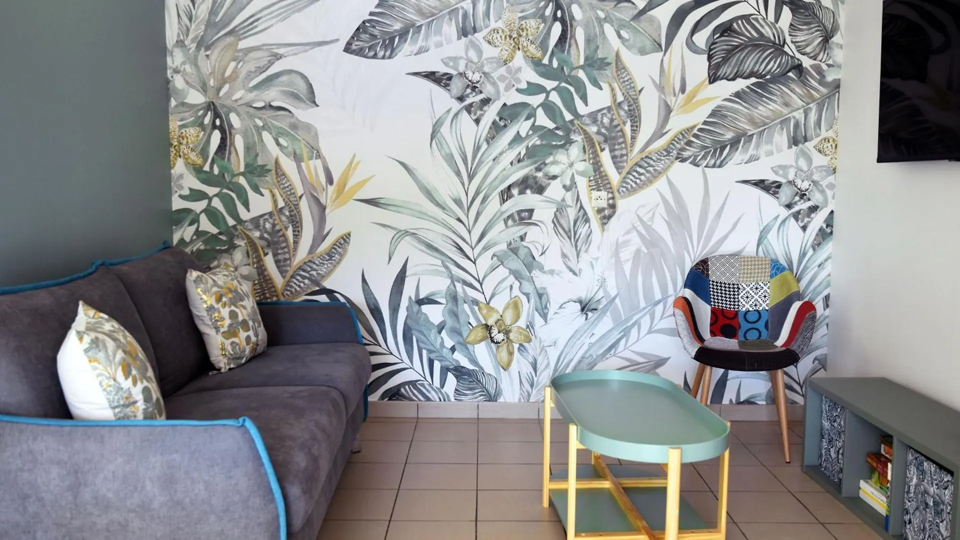 Villa Spacieuse Au Calme Absolu Avec Grande Piscine Jacuzzi Chauffe - Grand Jardin Sans Vis A Vis- Salle De Jeux Avec Fresque Du Nougat - Ideal Familles Et Groupes Drome Provencale Монтелимар Франция